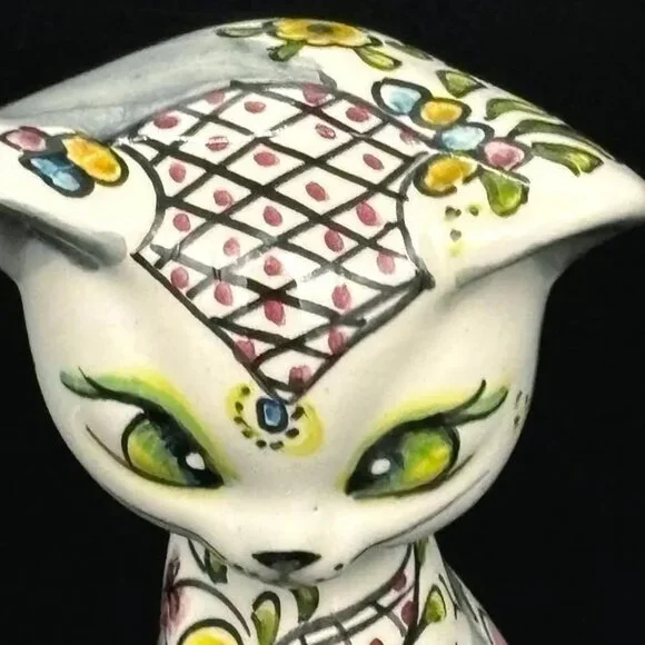 Vintage Italy Artisan Hand Painted Porcelain Cat Figurine Statue Signed - Picture 5 of 10